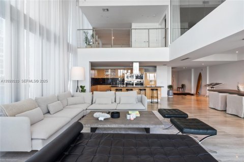 Copropriété à louer à Miami Beach, Floride: 3 chambres, 314.47 m2 № 2257141 - photo 4