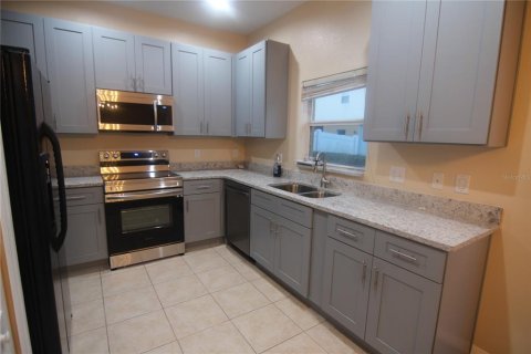 Touwnhouse à louer à Ocoee, Floride: 3 chambres, 141.77 m2 № 2236469 - photo 8