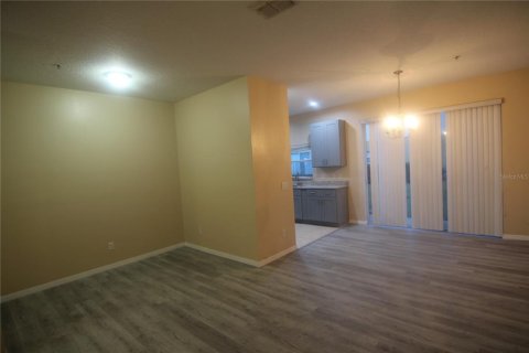 Touwnhouse à louer à Ocoee, Floride: 3 chambres, 141.77 m2 № 2236469 - photo 5