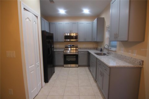 Touwnhouse à louer à Ocoee, Floride: 3 chambres, 141.77 m2 № 2236469 - photo 4