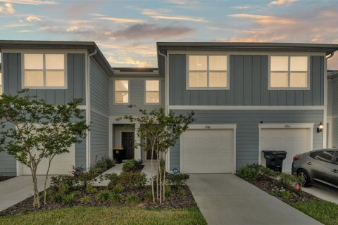 Adosado en venta en Davenport, Florida, 3 dormitorios, 166.85 m2 № 1612792 - foto 1