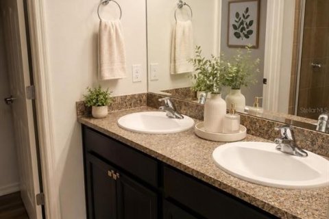 Casa en venta en Kissimmee, Florida, 4 dormitorios, 183.3 m2 № 2218080 - foto 9