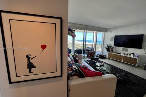 Condominio en alquiler en Miami Beach, Florida, 2 dormitorios, 163.42 m2 № 1995718 - foto 6