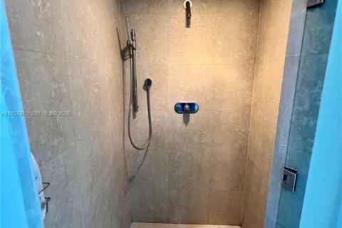 Condominio en alquiler en Miami Beach, Florida, 2 dormitorios, 163.42 m2 № 1995718 - foto 16