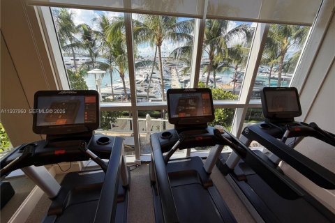 Condominio en alquiler en Miami Beach, Florida, 2 dormitorios, 163.42 m2 № 1995718 - foto 28