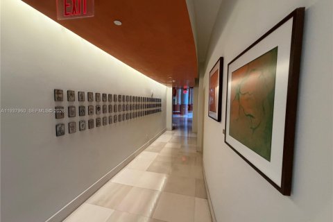 Condominio en alquiler en Miami Beach, Florida, 2 dormitorios, 163.42 m2 № 1995718 - foto 27