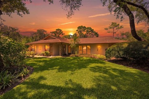 Casa en New Port Richey, Florida 4 dormitorios, 248.42 m2 № 2117460