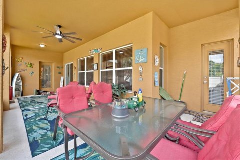 House in Lake Alfred, Florida 6 bedrooms, 323.49 sq.m. № 1876537 - photo 11