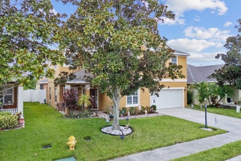 House in Lake Alfred, Florida 6 bedrooms, 323.49 sq.m. № 1876537 - photo 9