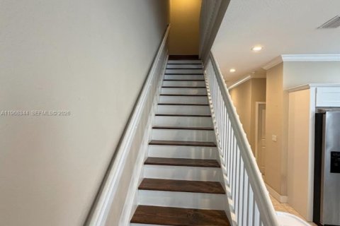 Touwnhouse à louer à Homestead, Floride: 3 chambres, 156.63 m2 № 2029411 - photo 8