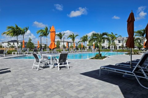 Купить таунхаус в Хомстед, Флорида 3 спальни, 169.73м2, № 1958139 - фото 21