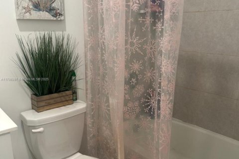 Купить таунхаус в Хомстед, Флорида 3 спальни, 169.73м2, № 1958139 - фото 19