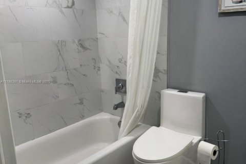 Купить таунхаус в Хомстед, Флорида 3 спальни, 169.73м2, № 1958139 - фото 14