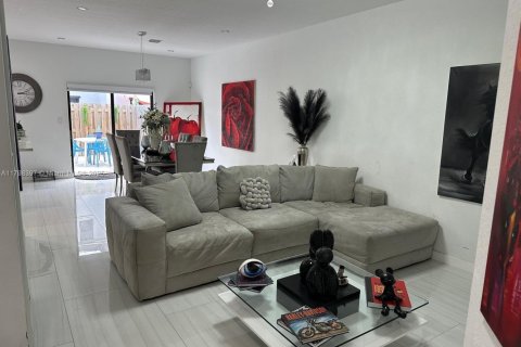 Купить таунхаус в Хомстед, Флорида 3 спальни, 169.73м2, № 1958139 - фото 16