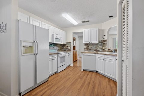 Villa ou maison à vendre à Ocala, Floride: 2 chambres, 141.3 m2 № 2149910 - photo 6