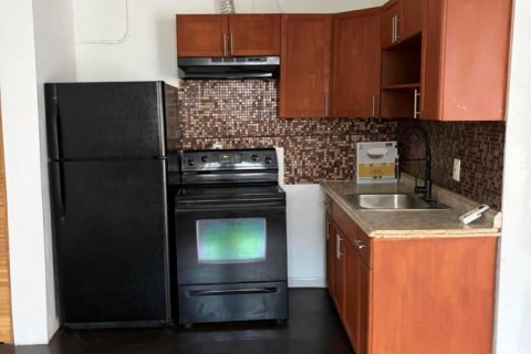 Immobilier commercial à Lauderhill, Floride 1 chambre, 151.06 m2 № 2389575
