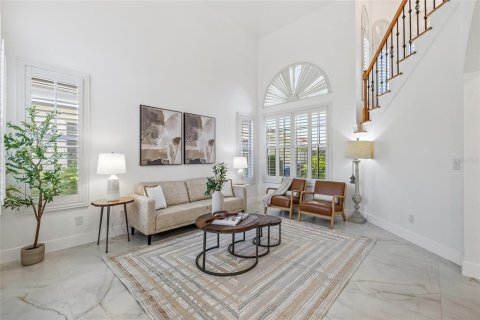House in Saint Petersburg, Florida 5 bedrooms, 295.62 sq.m. № 1782725 - photo 9