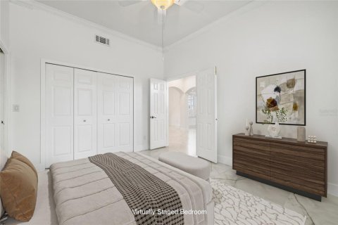 House in Saint Petersburg, Florida 5 bedrooms, 295.62 sq.m. № 1782725 - photo 17