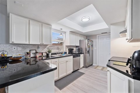 Casa en venta en Kissimmee, Florida, 2 dormitorios, 107.95 m2 № 1567142 - foto 6