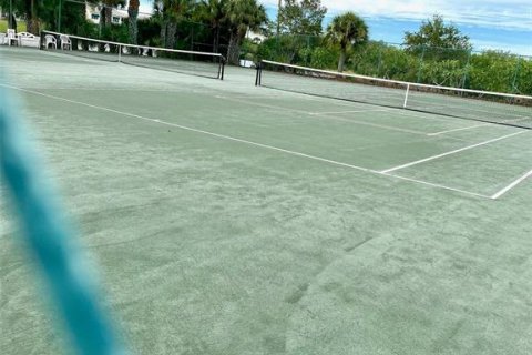 Condo in Saint Petersburg, Florida, 2 bedrooms  № 2155884 - photo 23