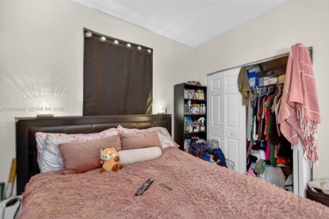 Casa en venta en Homestead, Florida, 5 dormitorios, 250.19 m2 № 1997765 - foto 24