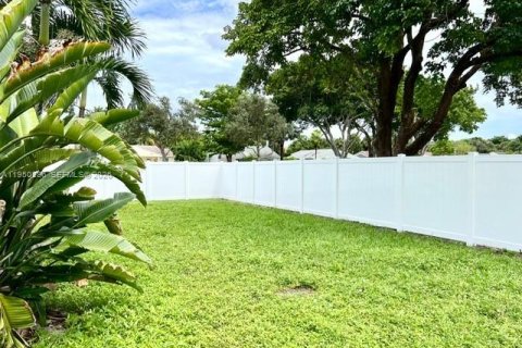 Снять в аренду виллу или дом в Бока-Ратон, Флорида 3 спальни, 120.77м2, № 2005786 - фото 15