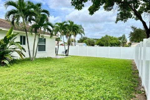 Снять в аренду виллу или дом в Бока-Ратон, Флорида 3 спальни, 120.77м2, № 2005786 - фото 14