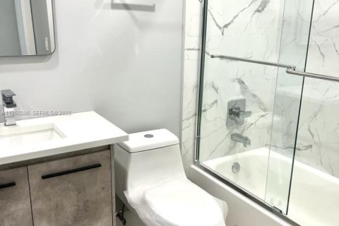 Снять в аренду виллу или дом в Бока-Ратон, Флорида 3 спальни, 120.77м2, № 2005786 - фото 11