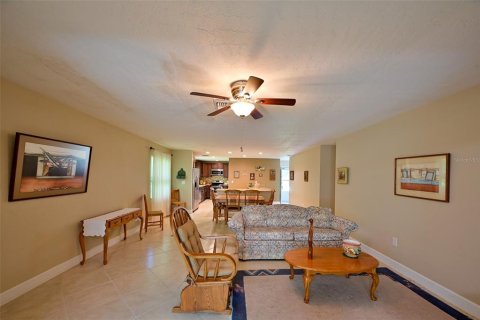 Casa en venta en Sarasota, Florida, 2 dormitorios, 135.27 m2 № 1873914 - foto 12