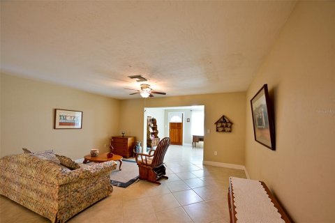 Casa en venta en Sarasota, Florida, 2 dormitorios, 135.27 m2 № 1873914 - foto 11