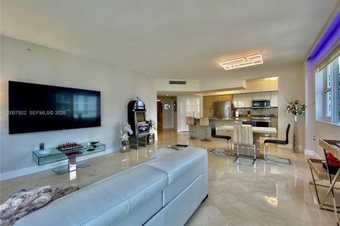 Condo in Aventura, Florida, 3 bedrooms  № 2071781 - photo 8