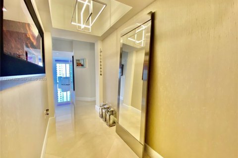 Condo in Aventura, Florida, 3 bedrooms  № 2071781