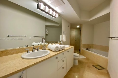 Condo in Aventura, Florida, 3 bedrooms  № 2071781 - photo 16