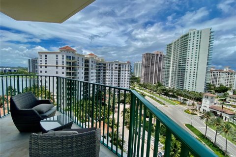 Condo in Aventura, Florida, 3 bedrooms  № 2071781 - photo 12