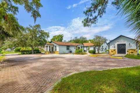 Commercial property in Tavares, Florida 226.68 sq.m. № 2227217 - photo 22