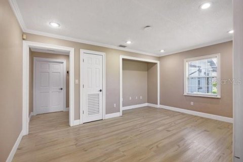 Commercial property in Tavares, Florida 226.68 sq.m. № 2227217 - photo 14