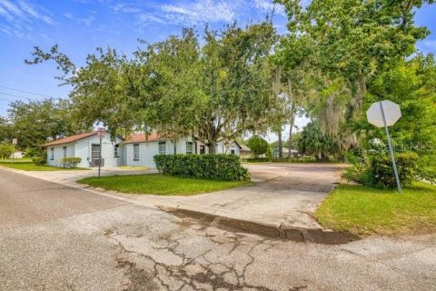 Commercial property in Tavares, Florida 226.68 sq.m. № 2227217 - photo 24
