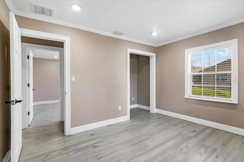 Commercial property in Tavares, Florida 226.68 sq.m. № 2227217 - photo 21