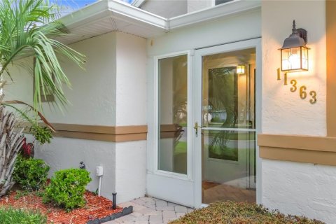House in Summerfield, Florida 3 bedrooms, 244.98 sq.m. № 2211528 - photo 8