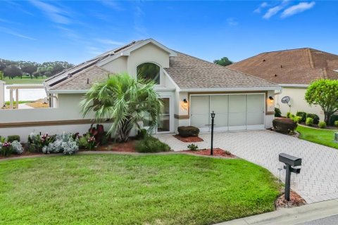 House in Summerfield, Florida 3 bedrooms, 244.98 sq.m. № 2211528 - photo 5