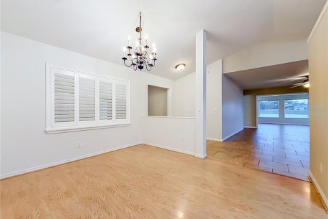 House in Summerfield, Florida 3 bedrooms, 244.98 sq.m. № 2211528 - photo 23