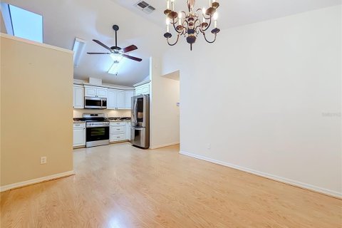 House in Summerfield, Florida 3 bedrooms, 244.98 sq.m. № 2211528 - photo 20