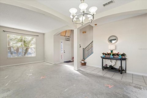 House in Davenport, Florida 6 bedrooms, 257.43 sq.m. № 1732424 - photo 4