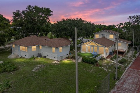 House in Lake Wales, Florida 3 bedrooms, 135.73 sq.m. № 1914124 - photo 25