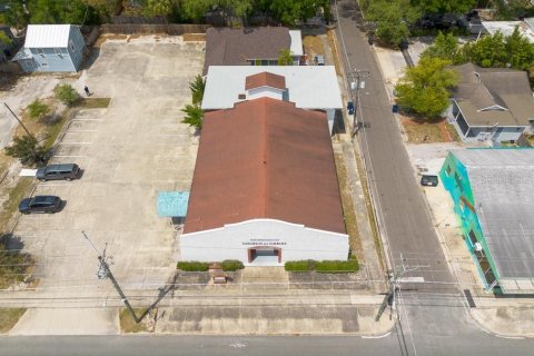 Immobilier commercial à louer à Tampa, Floride: 667.04 m2 № 2419518 - photo 2