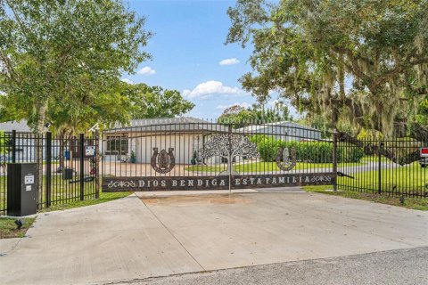 Villa ou maison à vendre à Sarasota, Floride: 6 chambres, 397.16 m2 № 2401000 - photo 3