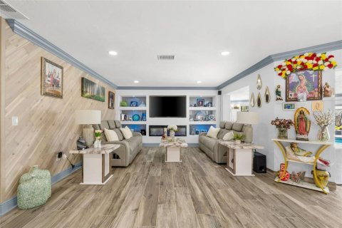Villa ou maison à vendre à Sarasota, Floride: 6 chambres, 397.16 m2 № 2401000 - photo 18