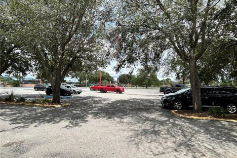 Propiedad comercial en alquiler en Spring Hill, Florida № 1905846 - foto 6