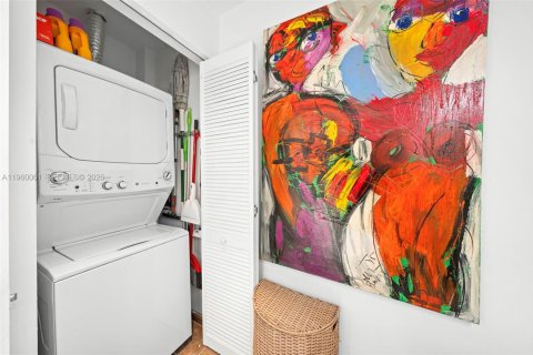 Купить кондоминиум в Майами, Флорида 2 спальни, 109.72м2, № 2020119 - фото 19