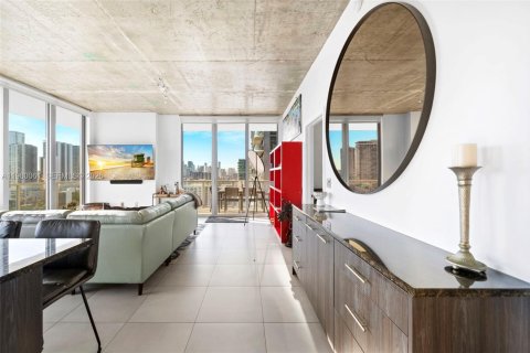 Купить кондоминиум в Майами, Флорида 2 спальни, 109.72м2, № 2020119 - фото 2